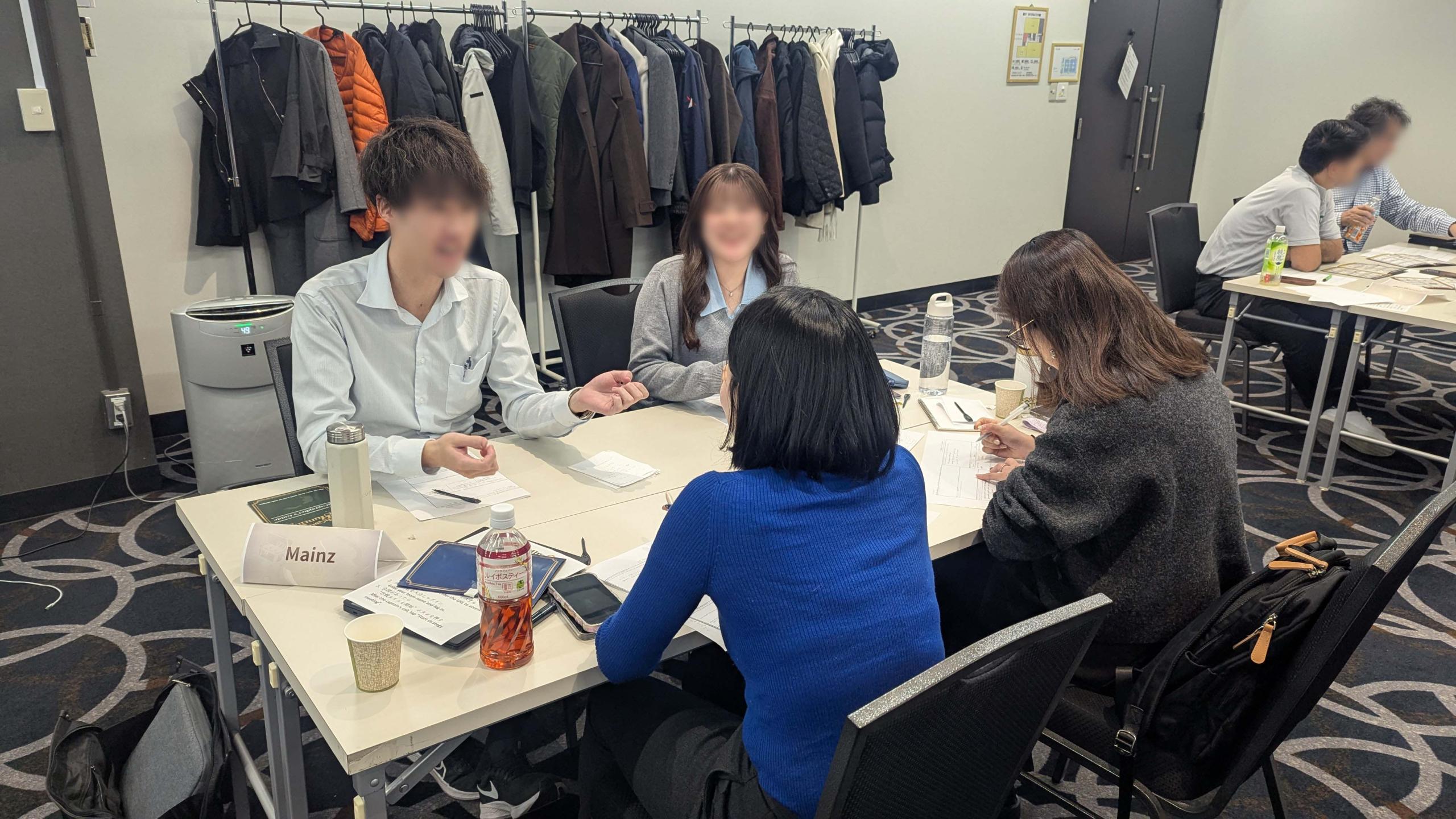 最後の振り返りは笑顔が溢れ、発言も活発に。